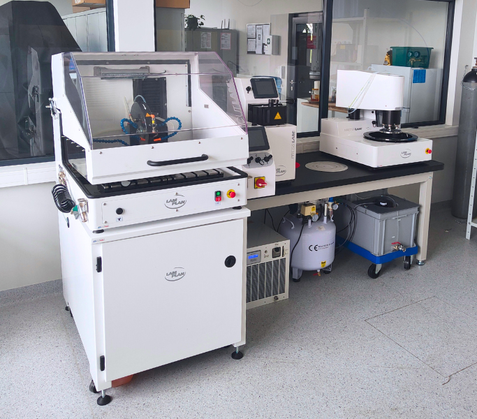 Metallographic laboratory setup