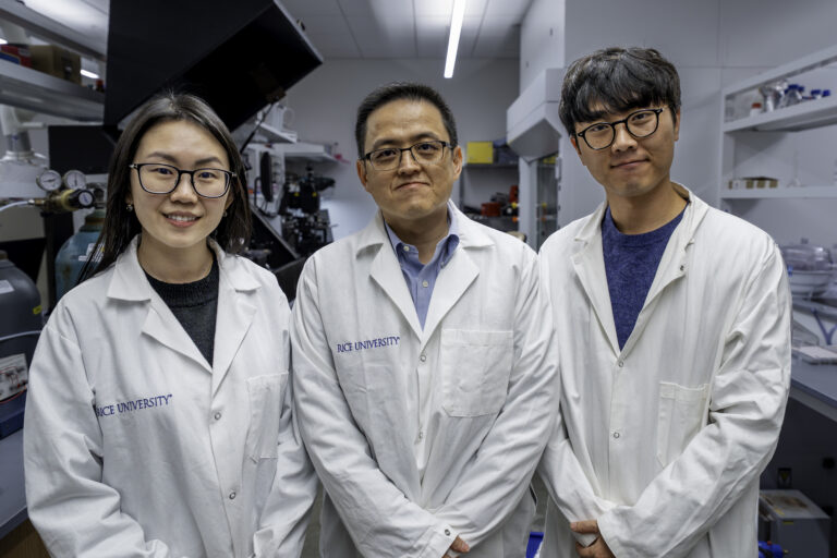 250214 Shin Lab Gustavo 15 768x512