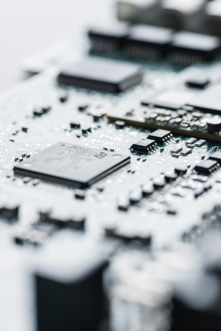 20230306 cms electronics Rene Knabl 525 768x1152