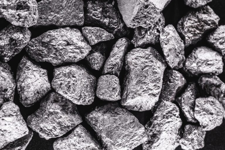 Raw Manganese Stones 768x512