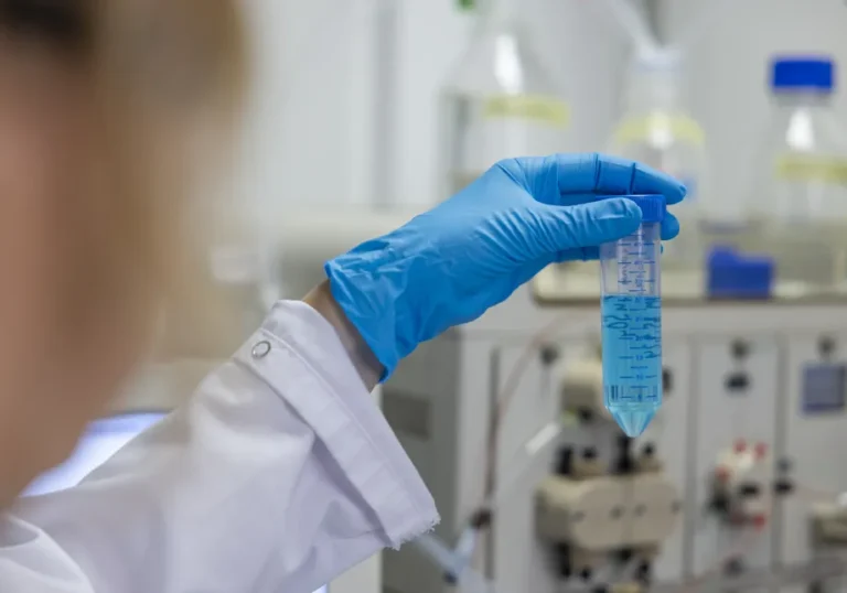 Protein purification at VTT.jpg 768x538